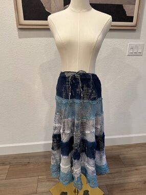 Metrowear y2k blue tie dye midi tie waist skirt size large